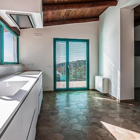 3 Bedroom Gorgeous In * Perdifumo