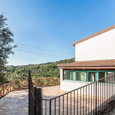 3 Bedroom Gorgeous In * Perdifumo