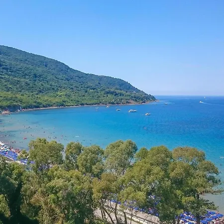 3 Bedroom Gorgeous In * Perdifumo