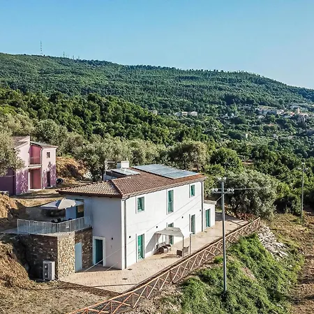 3 Bedroom Awesome Home In Perdifumo Perdifumo