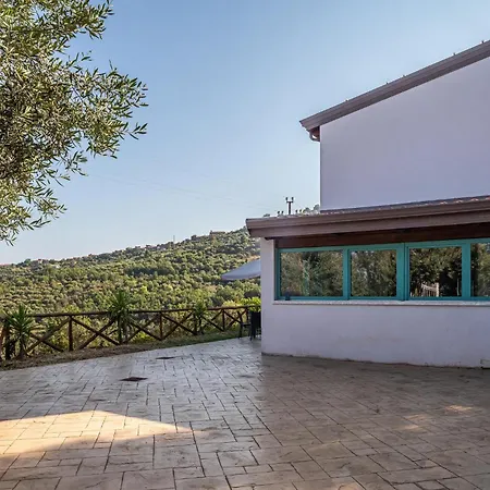 3 Bedroom Awesome In *